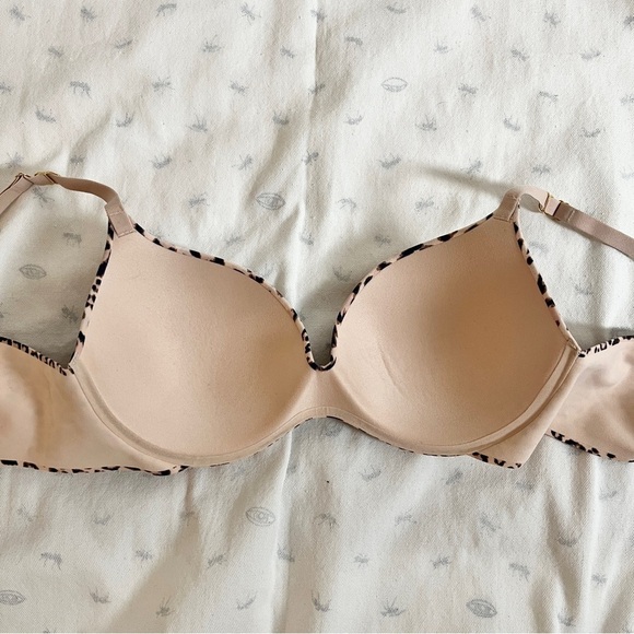 Victoria’s Secret Animal Print Full Coverage Soft Smooth Silhouette Bra, Sz 34D - Picture 8 of 10